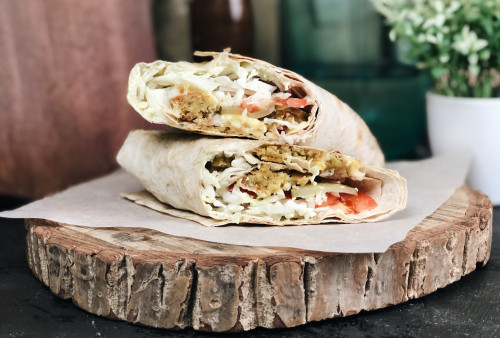 Ролл с фалафелем