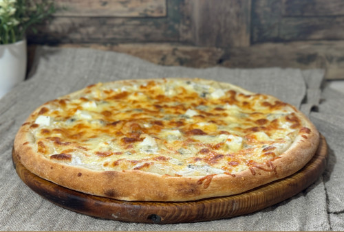 Піца 5 сирів 